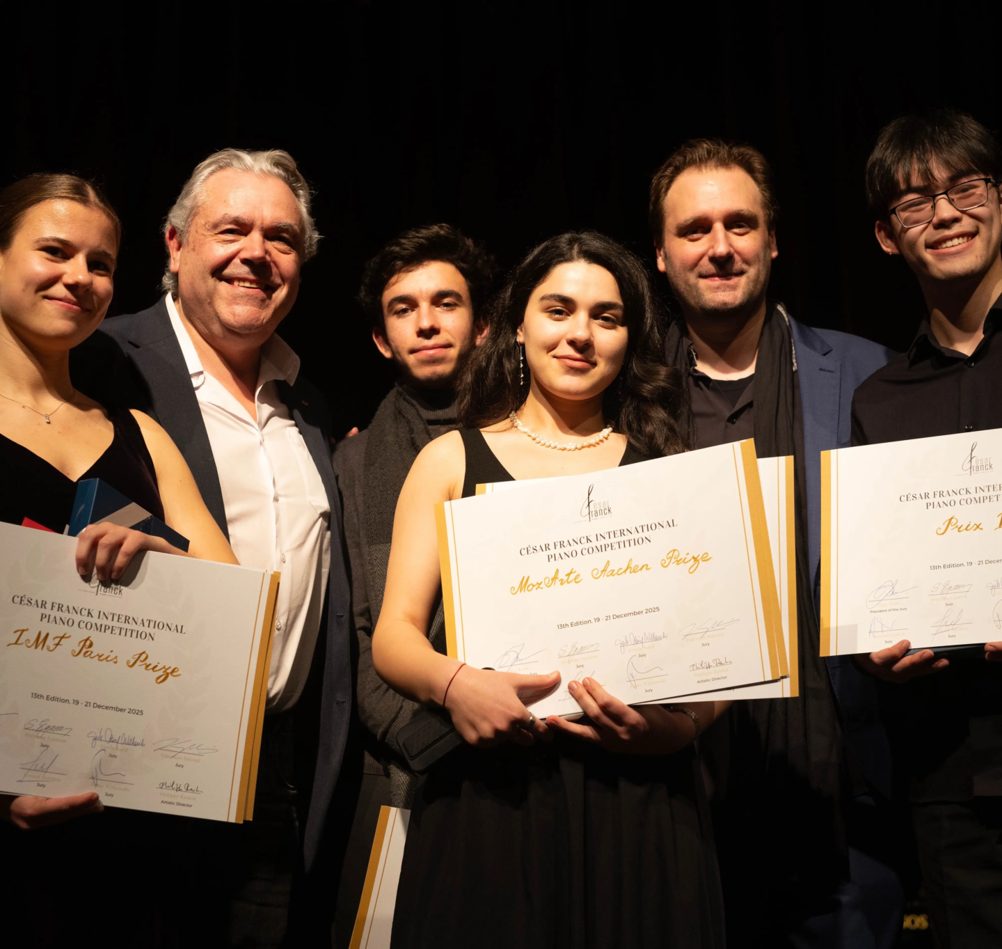 60CMI0yJ8y1ELAaI - copie