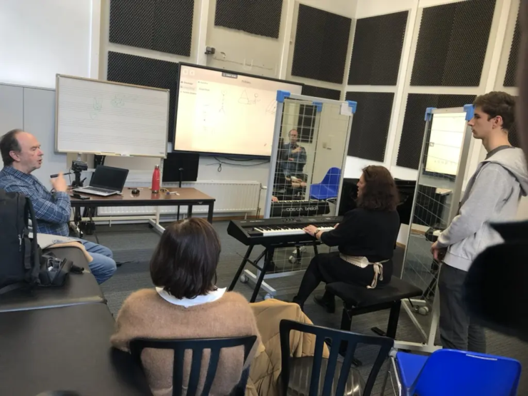 8CEE78C9-9EC7-4BD8-ACB7-BB8C341178E9_1_105_c