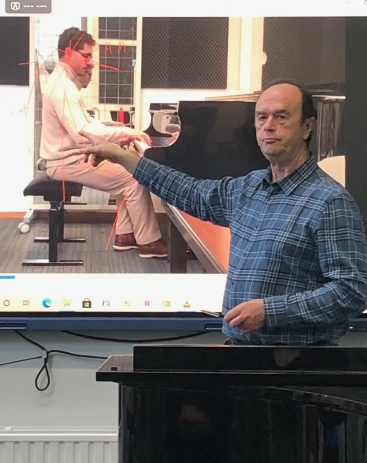 A9B90D8D-24F9-4E62-AE2C-15DBAA17BC15_1_201_a