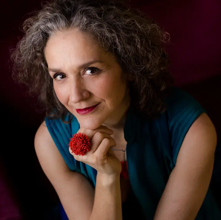 Antigoni&Amy portrait blue copy - copie