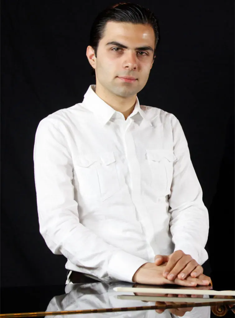 philippe-ivanov-1-756x1024